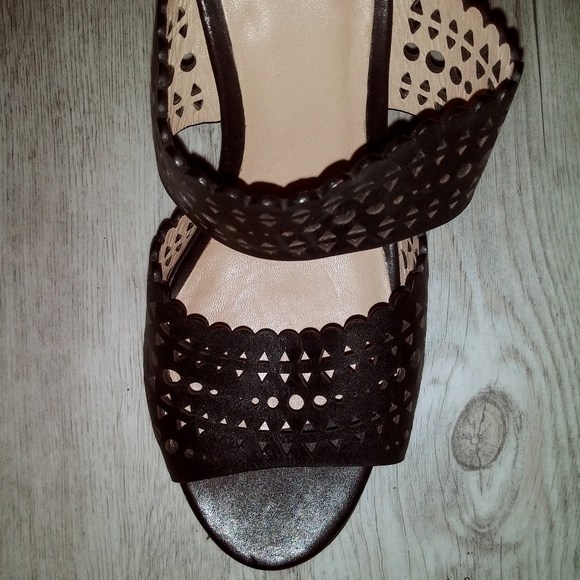 EUC Tory Burch Wedge Sandals - Picture 6 of 8